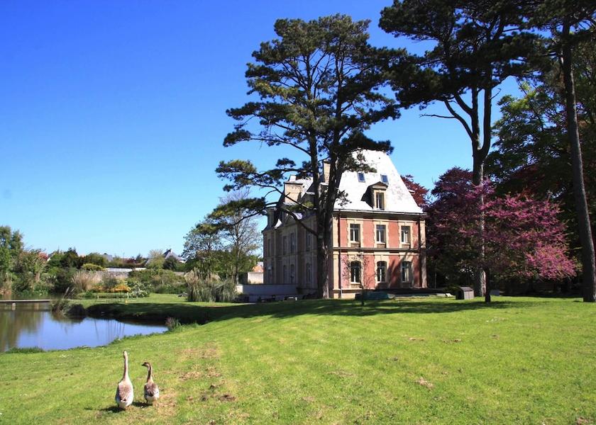 Normandy Ver-sur-Mer Garden