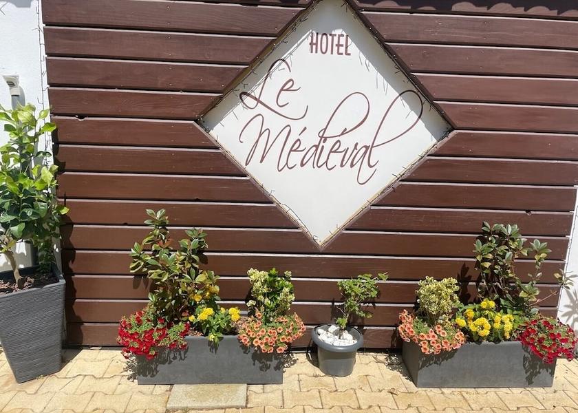 Occitanie Aigues-Mortes Exterior
