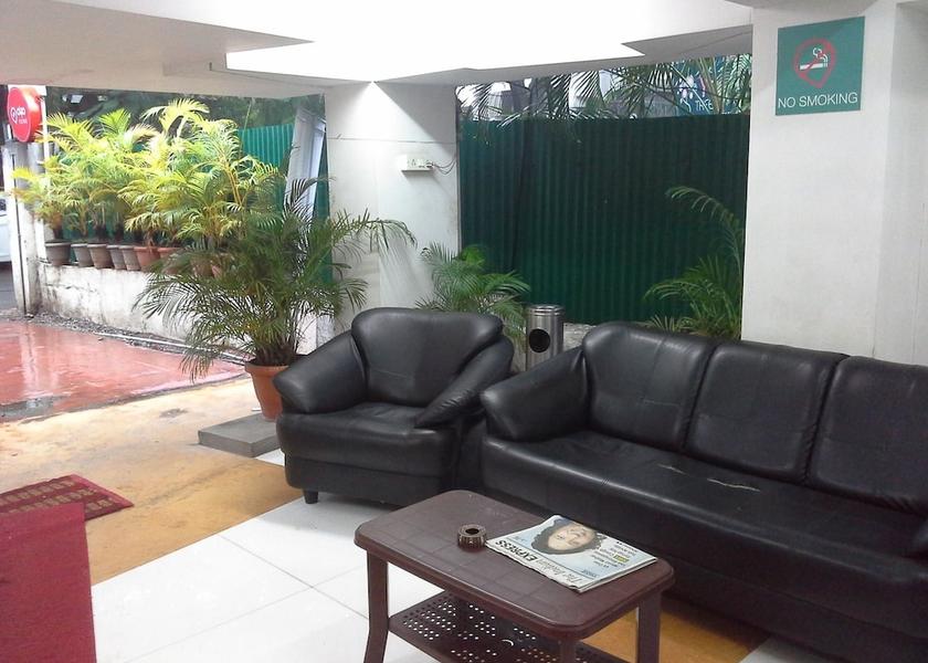 Maharashtra Pune Lobby sitting area