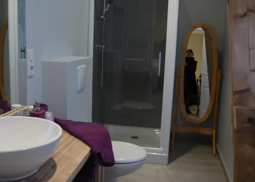 Hauts-de-France Peronne Bathroom