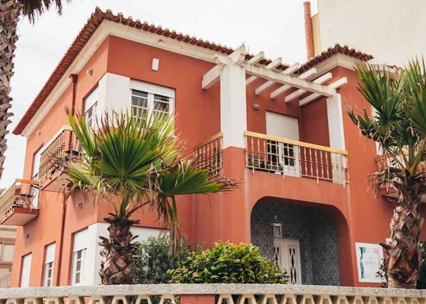 Aveiro Espinho Front of property