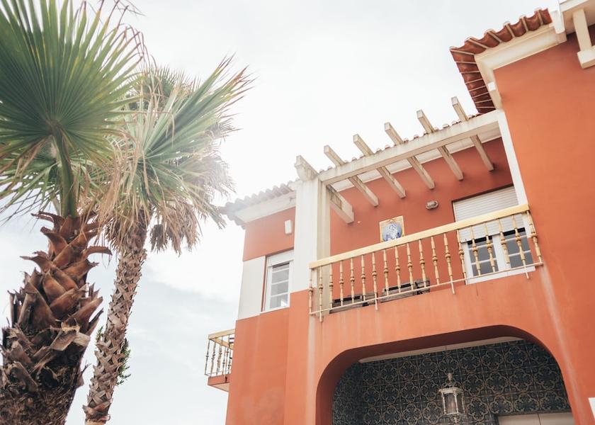 Aveiro Espinho Front of property