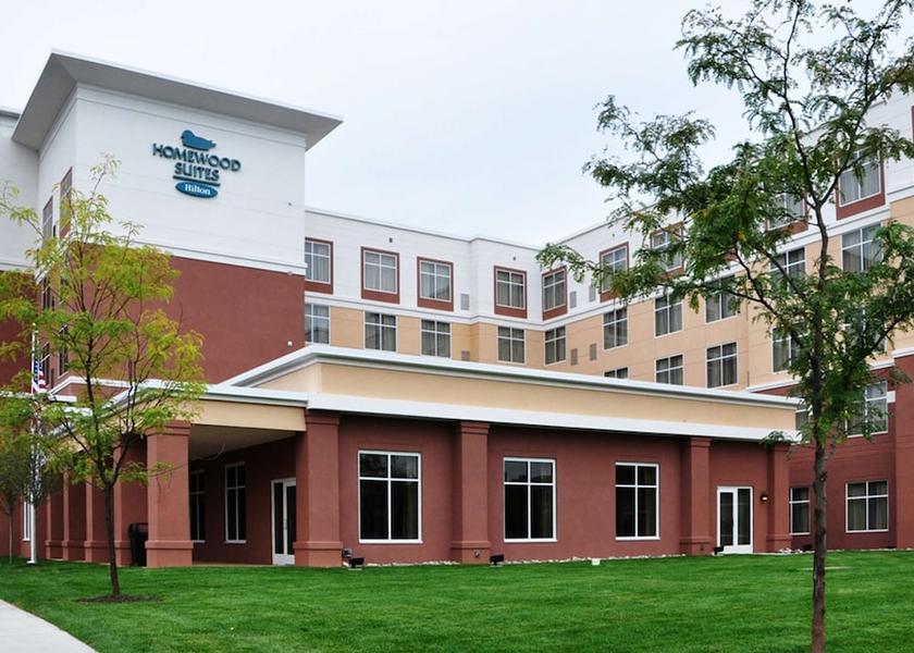 Pennsylvania Warrington Exterior Detail