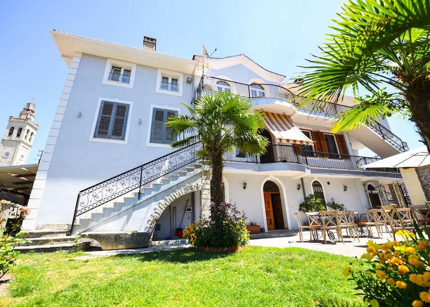  Shkoder Exterior Detail