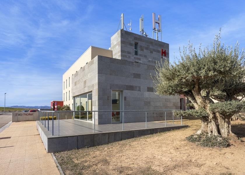 Aragon Calatorao Front of property