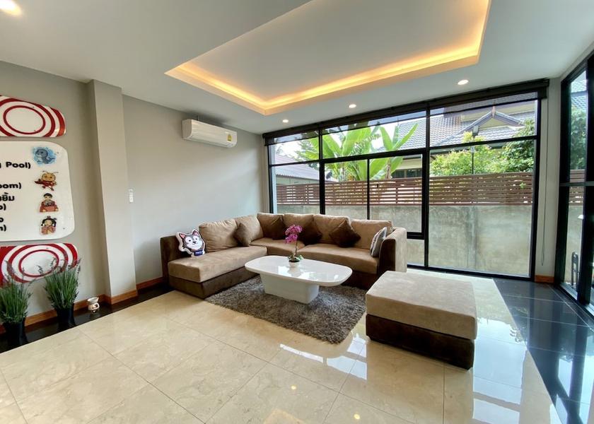 Chiang Mai Province San Kamphaeng Lobby