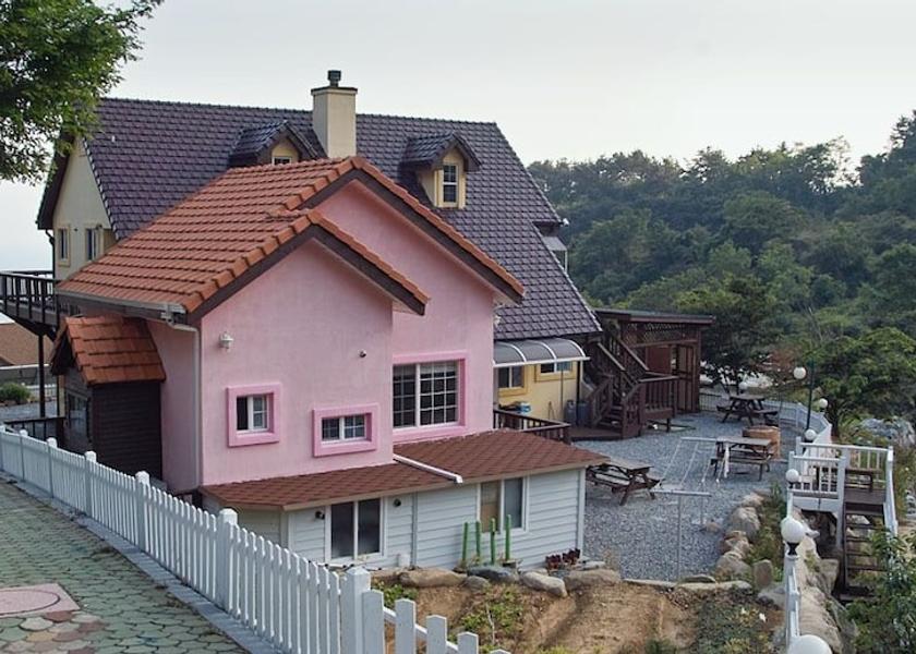 South Gyeongsang Namhae Exterior Detail