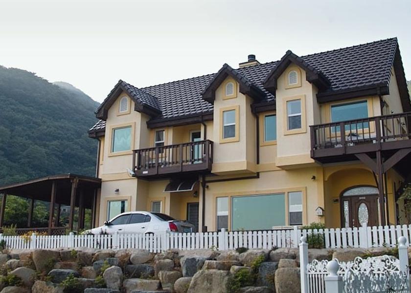 South Gyeongsang Namhae Exterior Detail