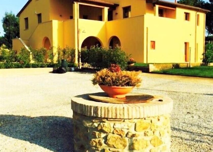 Tuscany Piombino Facade