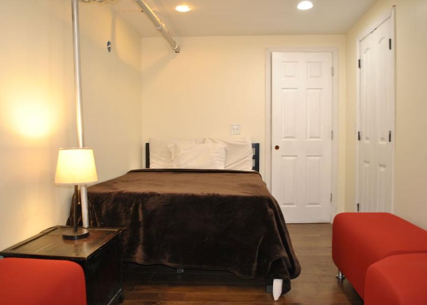 California Newark Room