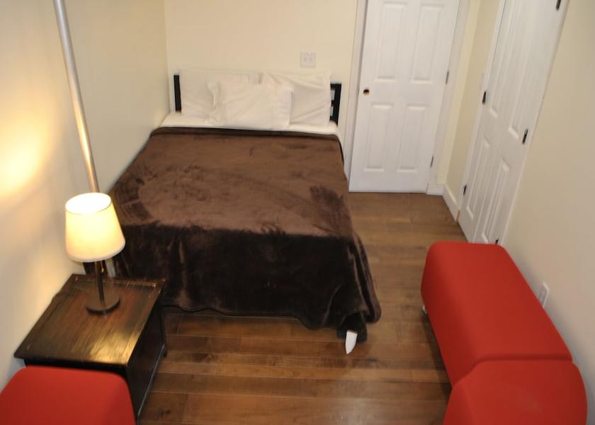 California Newark Room