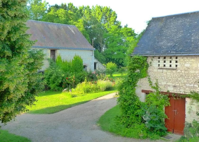Centre - Loire Valley Nouatre Exterior Detail