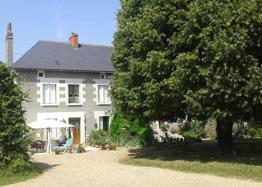 Centre - Loire Valley Nouatre Exterior Detail