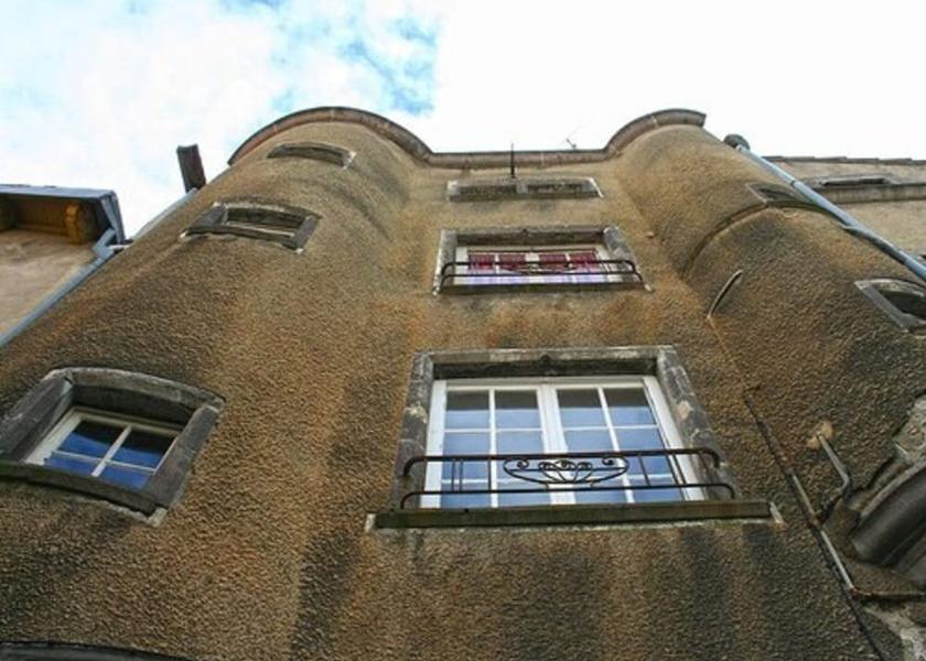 Auvergne-Rhone-Alpes Riom Exterior Detail