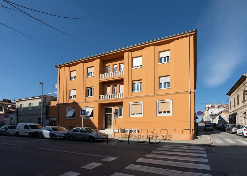 Istria (county) Pula Facade