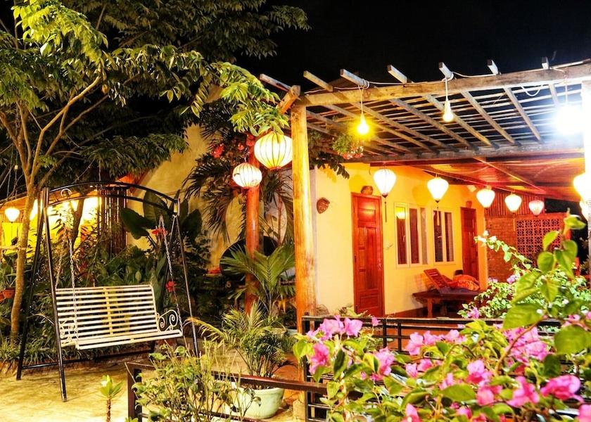 Quang Tri Province Bo Trach Terrace/patio