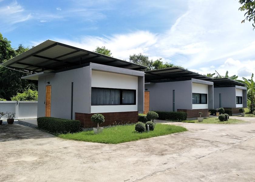 Nakhon Ratchasima Sung Noen Exterior Detail