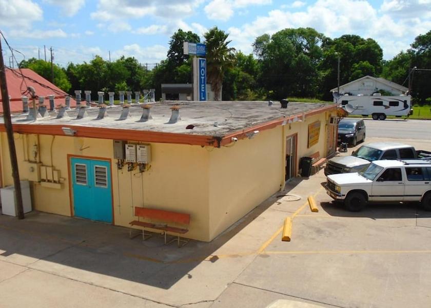 Texas Bay City Parking