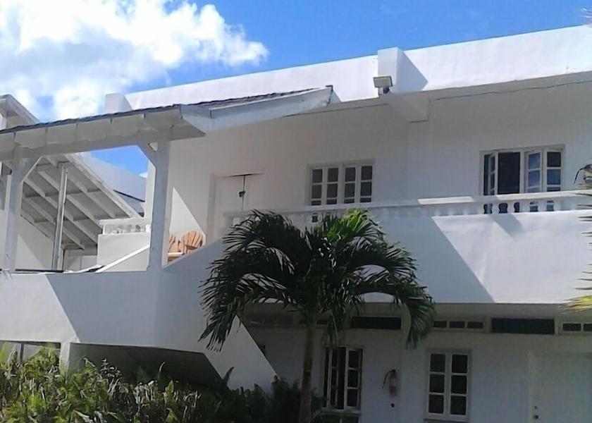 Saint James Tower Isle Exterior Detail