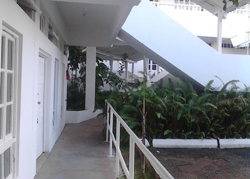 Saint James Tower Isle Facade