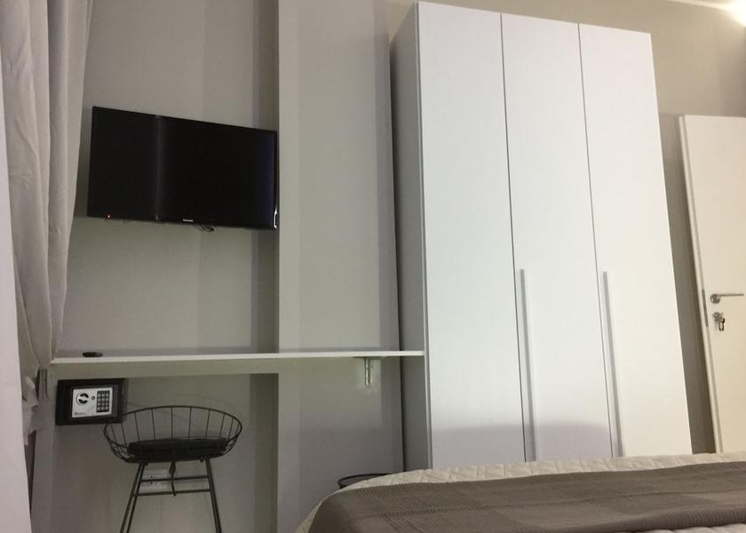 Piedmont Turin Room