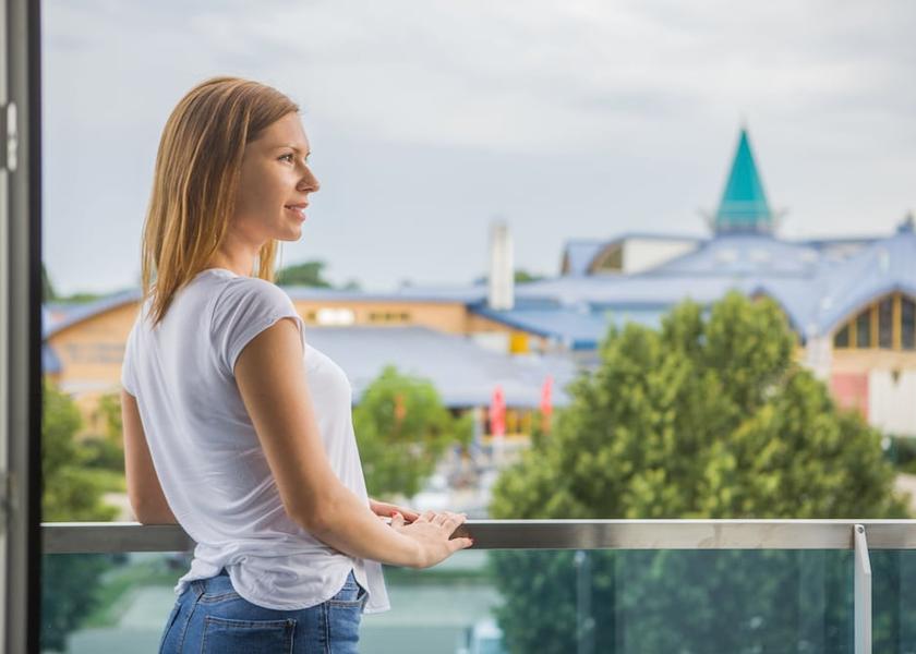  Sarvar City View from Property