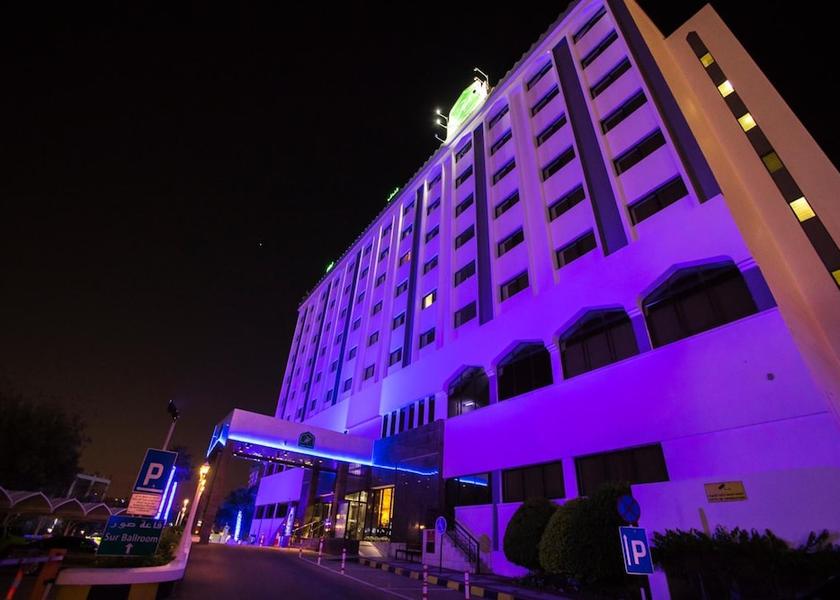  Muscat Exterior Detail