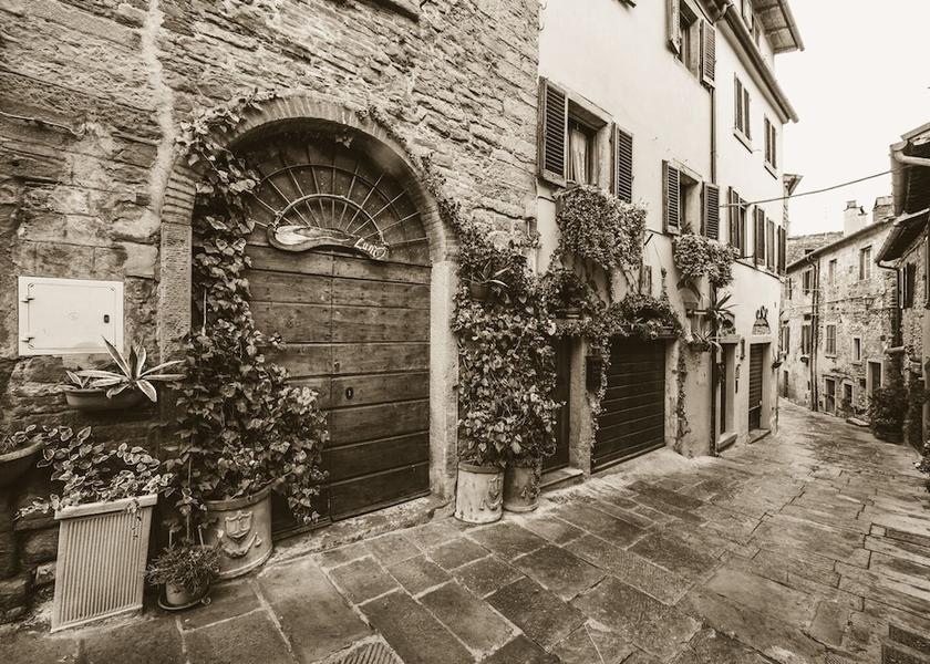 Tuscany Castiglion Fiorentino Exterior Detail