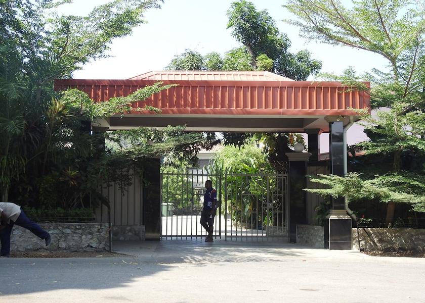  Port Moresby Entrance