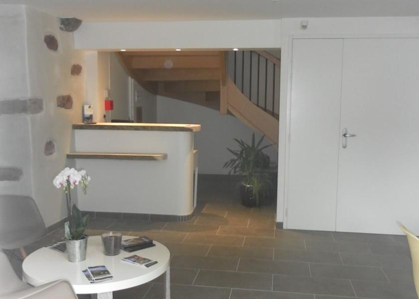 Nouvelle-Aquitaine Ascain Reception