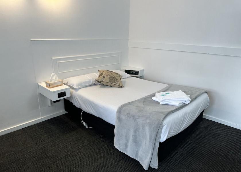 Queensland Charlton Room