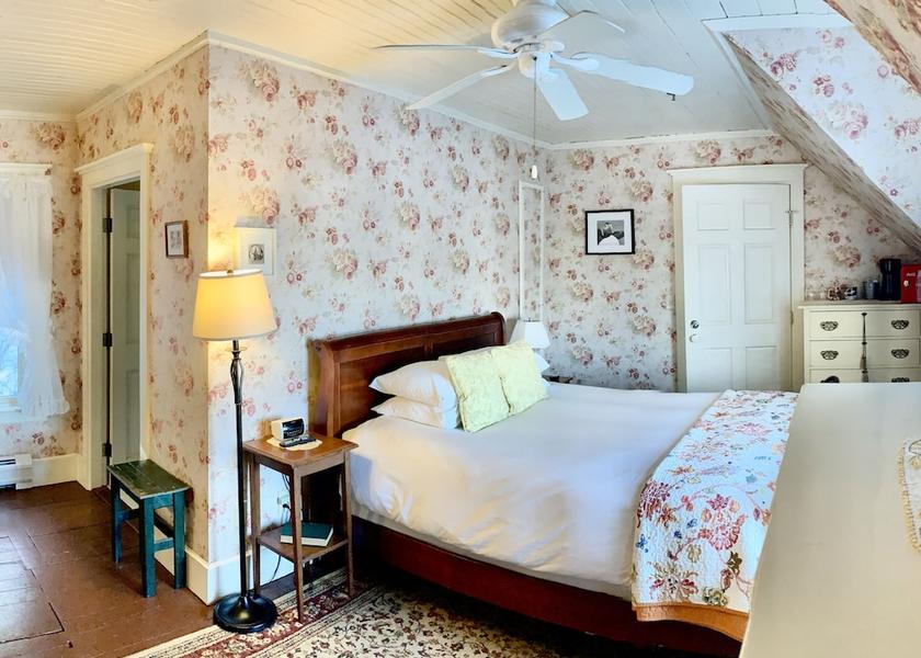 Maine Prospect Harbor Room