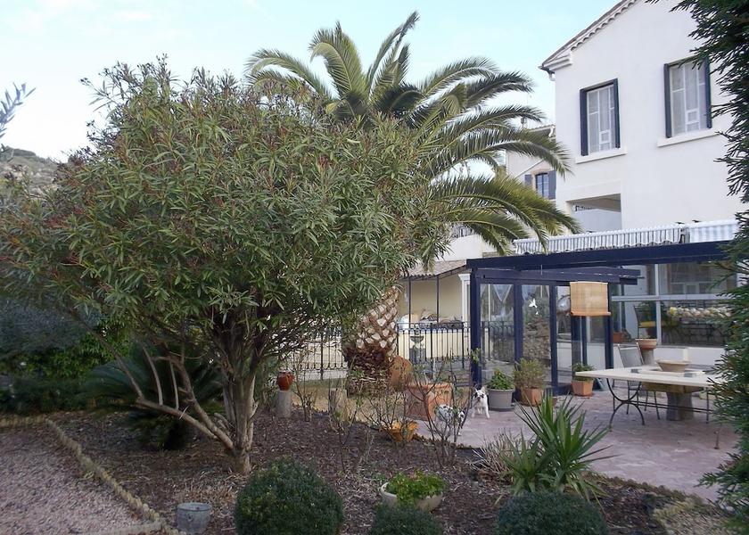 Occitanie Caunes-Minervois Exterior Detail