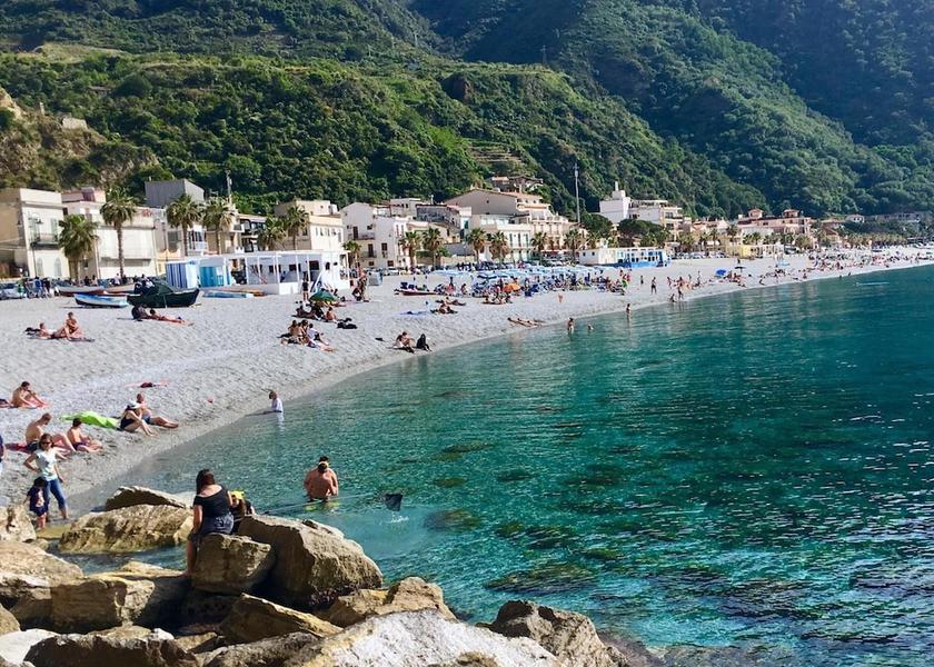 Calabria Scilla Beach