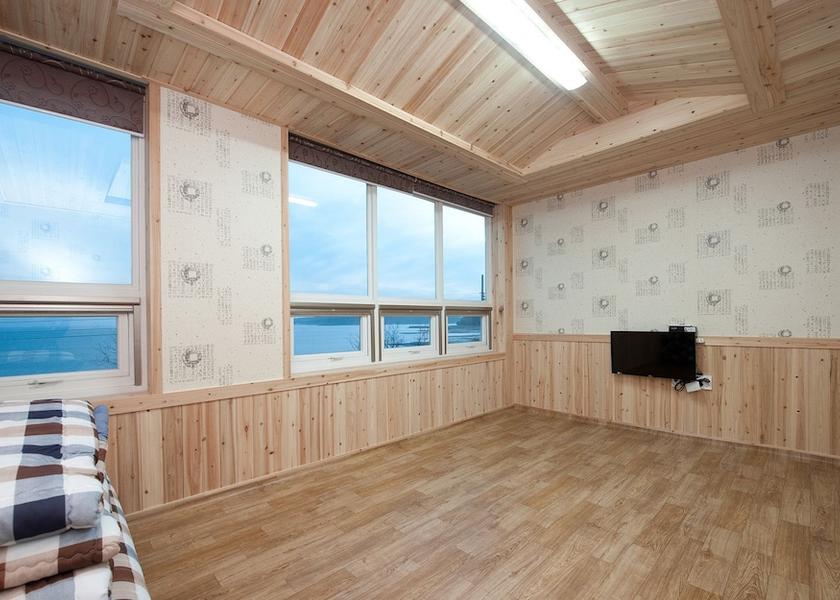 South Jeolla Jangheung Room