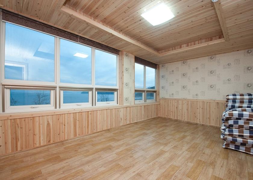 South Jeolla Jangheung Room