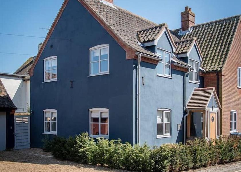 Virginia Woodbridge Exterior Detail