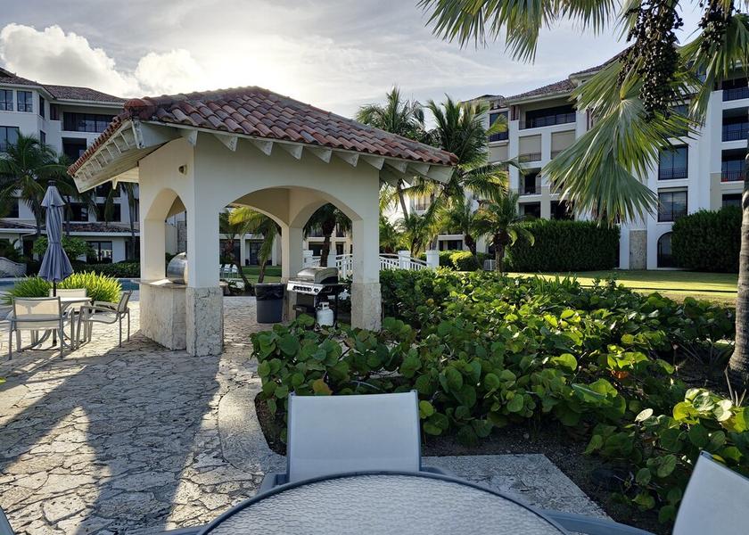  Humacao Exterior Detail