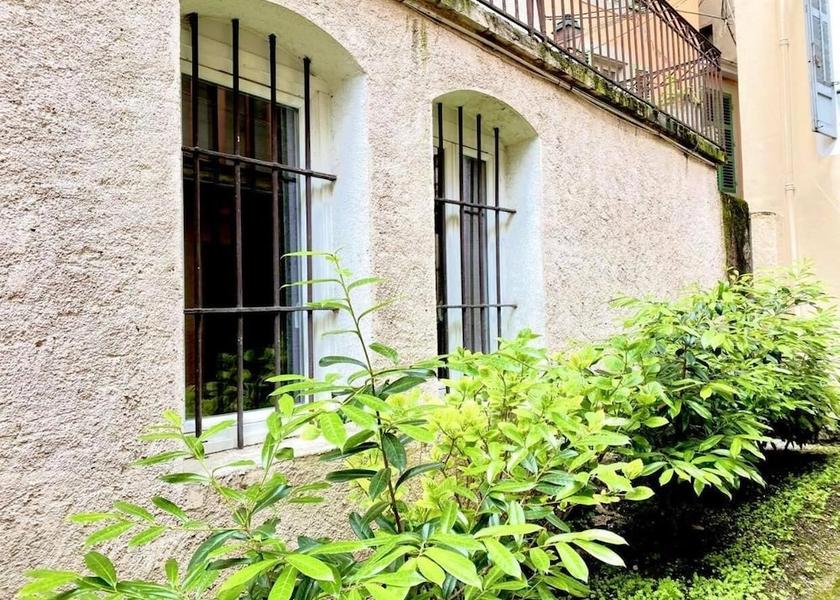 Auvergne-Rhone-Alpes Aix-Les-Bains Exterior Detail