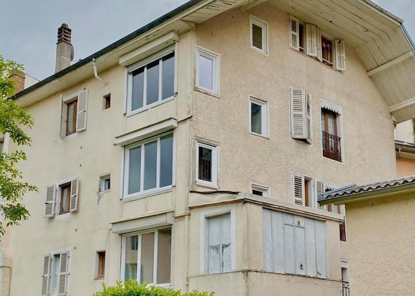 Auvergne-Rhone-Alpes Aix-Les-Bains Exterior Detail