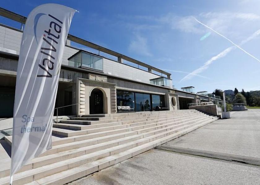 Auvergne-Rhone-Alpes Aix-Les-Bains Hot springs