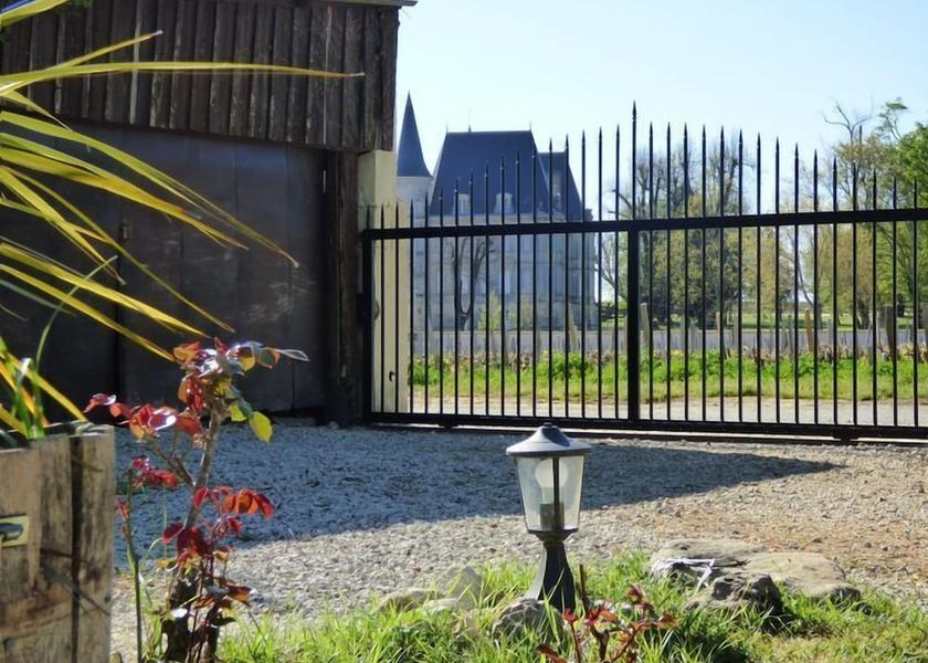 Nouvelle-Aquitaine Pauillac Exterior Detail