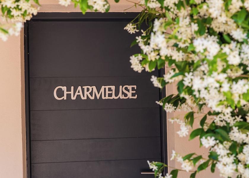 Var Taradeau Exterior Detail