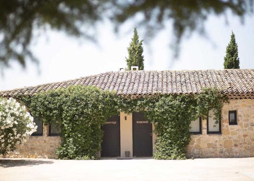 Var Taradeau Exterior Detail