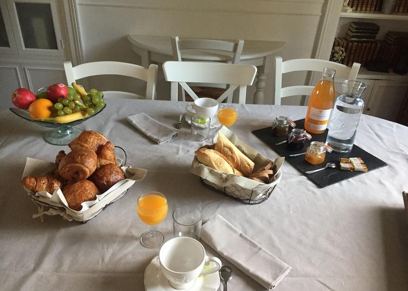 Grand Est Sainte-Savine Breakfast buffet