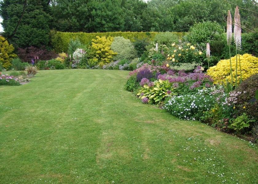 England East Grinstead Property Grounds