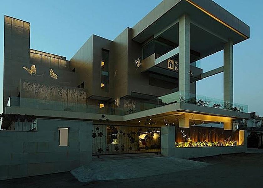 Uttarakhand Dehradun Hotel Exterior