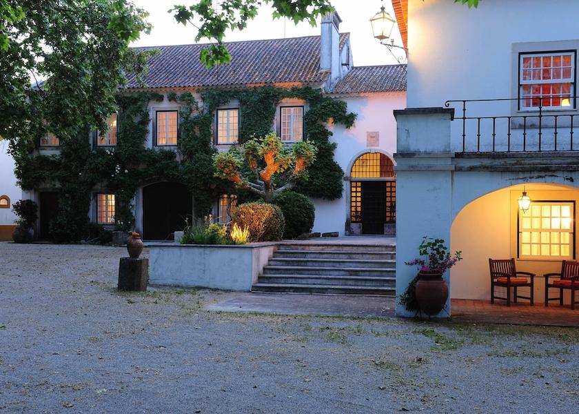 Santarém Ourem Front of property