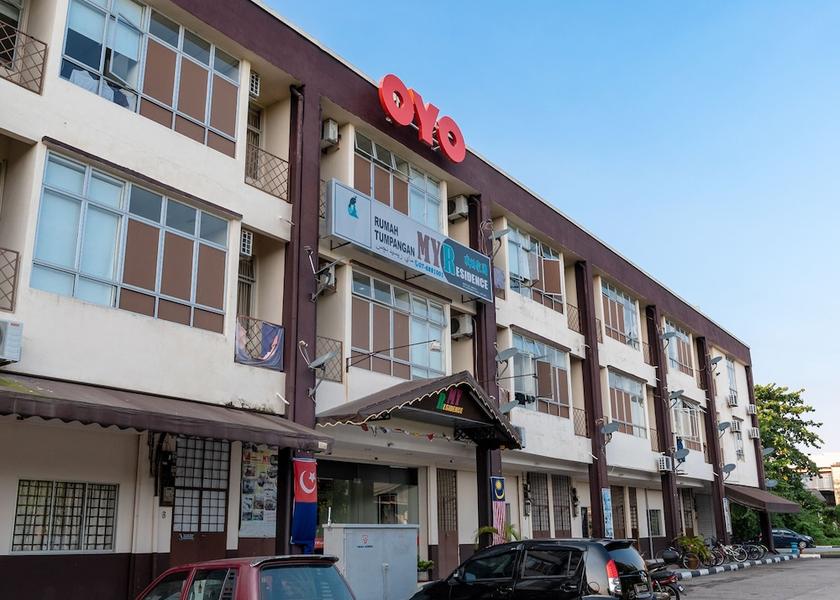 Johor Pontian Exterior Detail