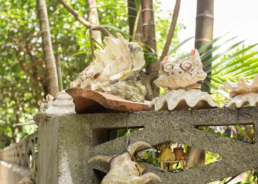 Okinawa (prefecture) Motobu Exterior Detail